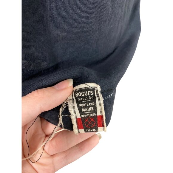 Rogues Gallery Vintage Shark Graphic T-Shirt Size L Black Cotton Crew Neck - Picture 6 of 9